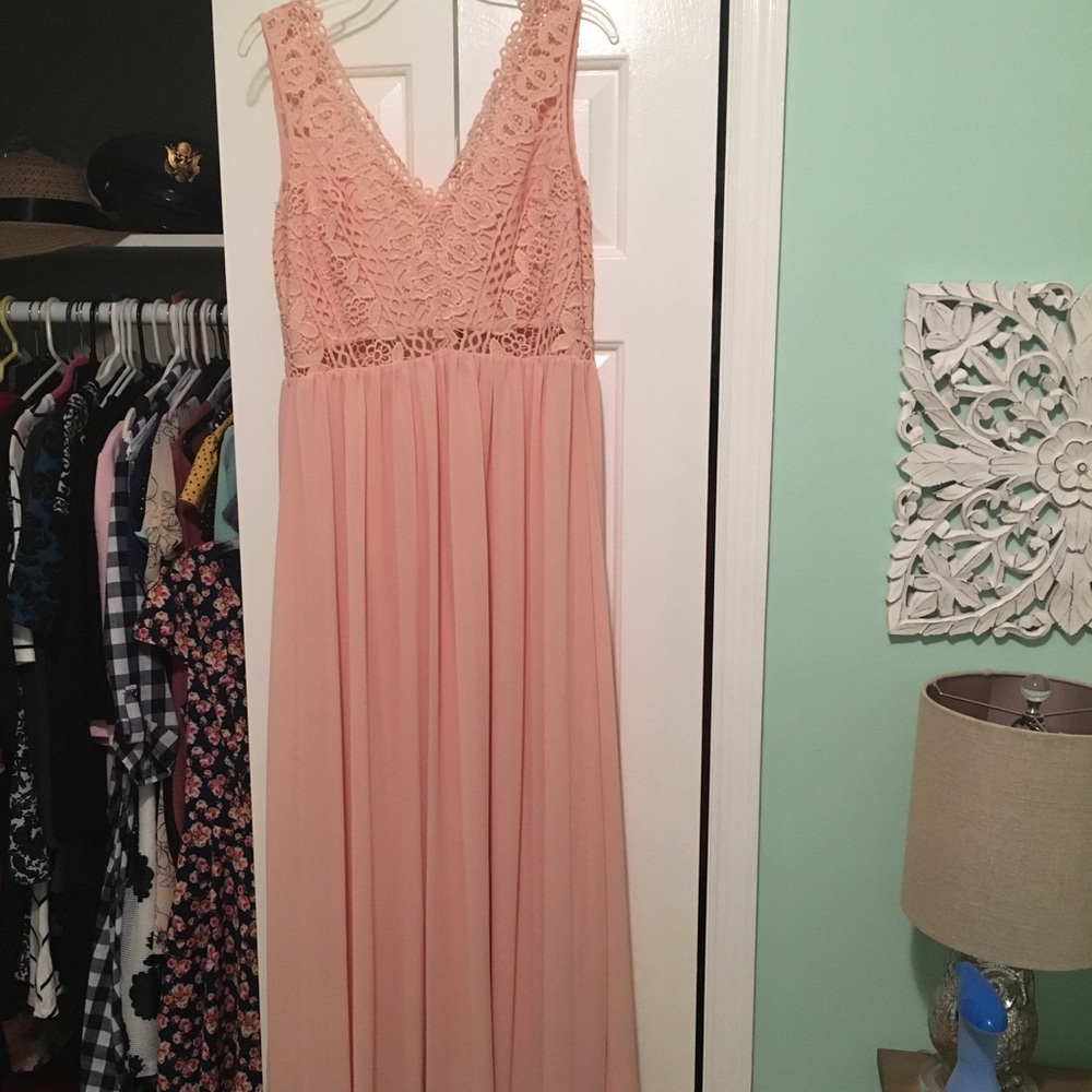 Lace maxi dress